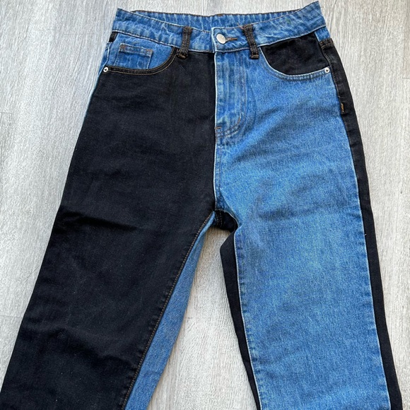 SHEIN - Retro Jeans - Picture 2 of 3